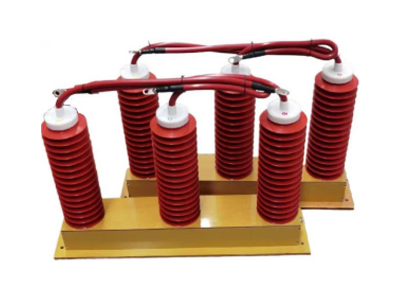 三相组合式过电压保护器