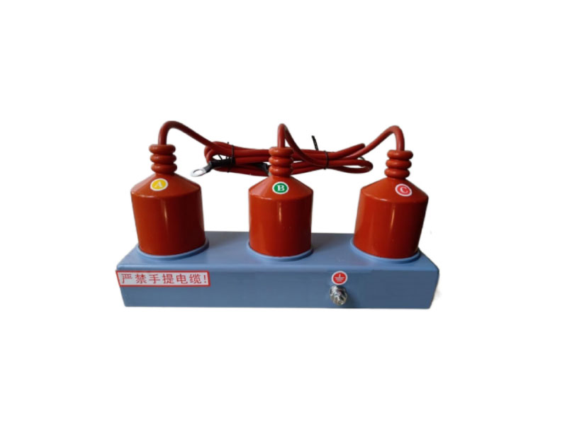 三相组合式过电压保护器